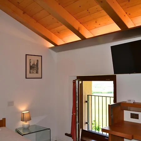 ベッド・アンド・ブレックファスト Le Clama 3*